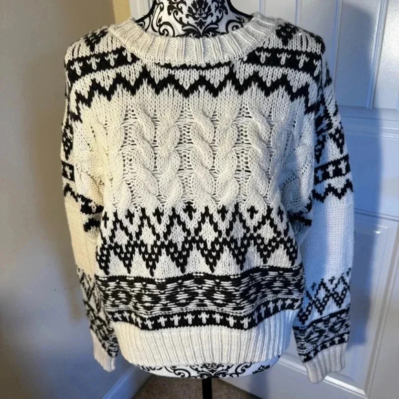John Paul Richard Chunky Fair-isle/Cable Knit Sweater NWT - Picture 4 of 7